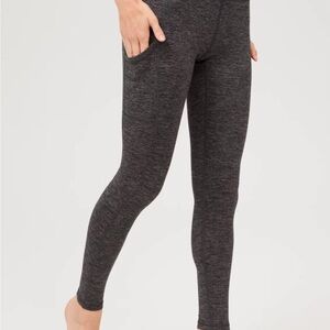 OFFLINE By Aerie The Hugger High Waisted Pocket Legging